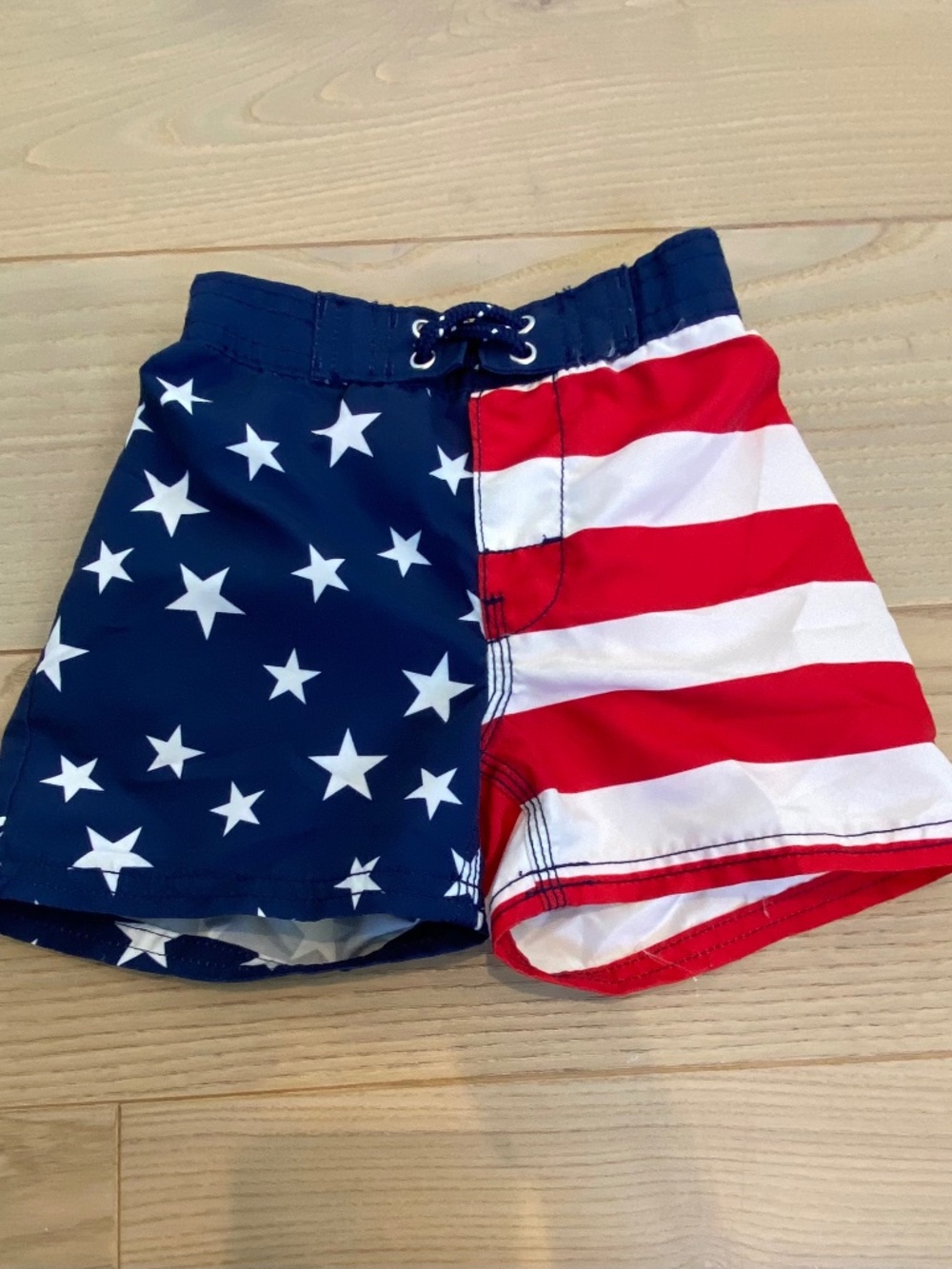OshKosh B’Gosh Boys’ Swim Shorts Size 18M American Flag Print